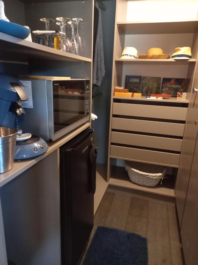 Suite Indigo Jacuzzi Prive Piscine Vue Mer Acces Cuisine Laverie سانت بيير المظهر الخارجي الصورة