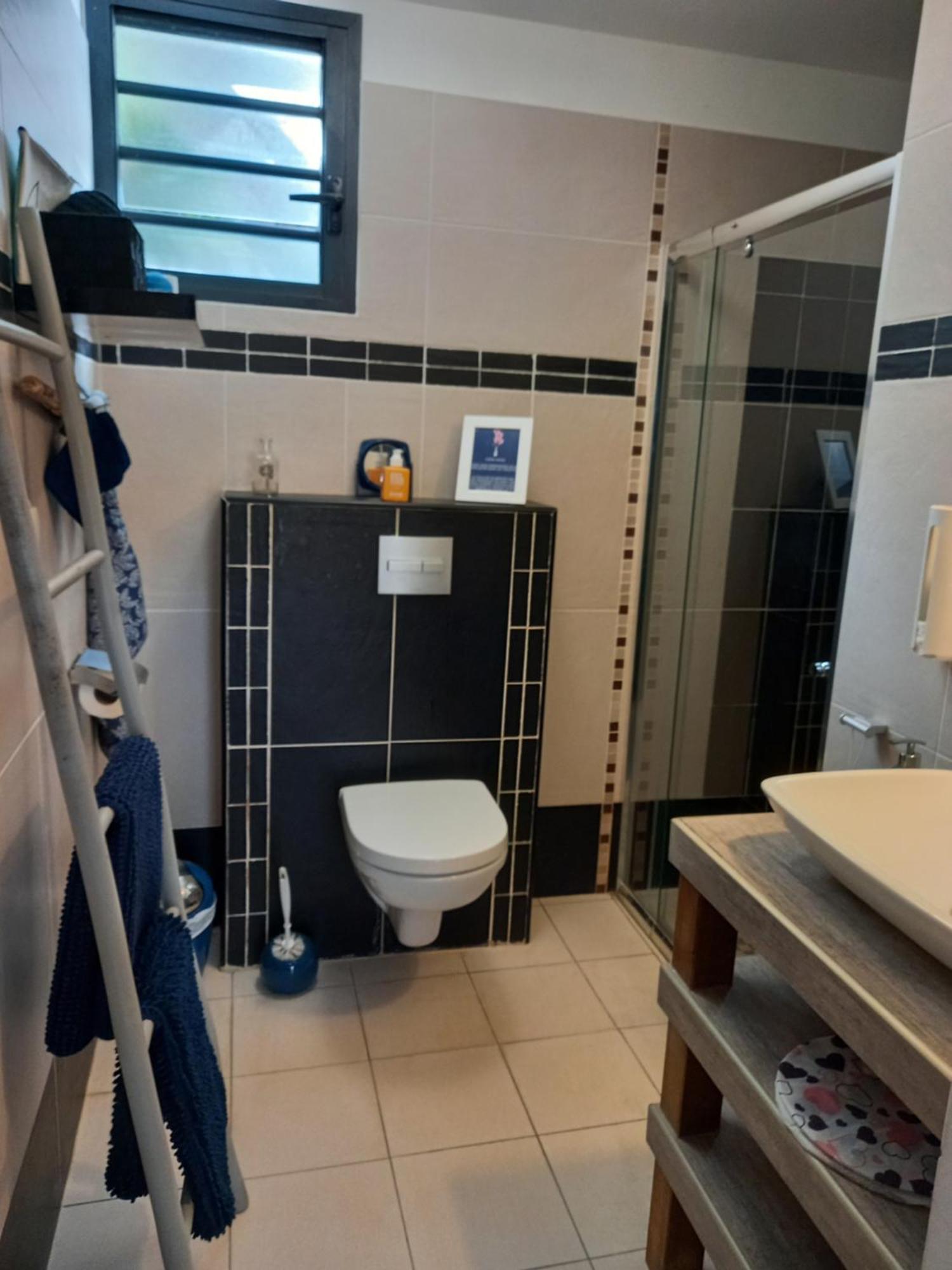 Suite Indigo Jacuzzi Prive Piscine Vue Mer Acces Cuisine Laverie سانت بيير المظهر الخارجي الصورة