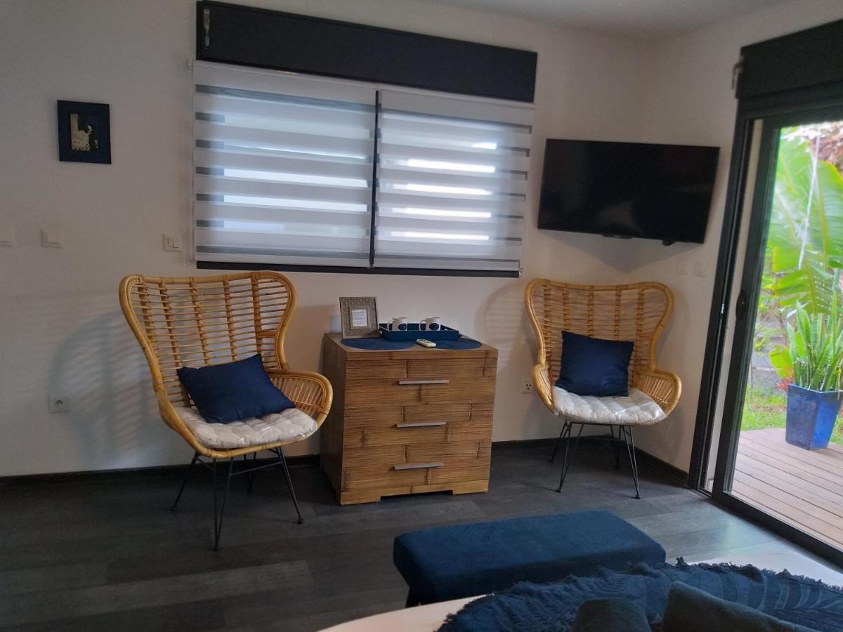 Suite Indigo Jacuzzi Prive Piscine Vue Mer Acces Cuisine Laverie سانت بيير المظهر الخارجي الصورة